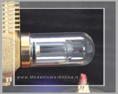 Motore Stirling placcato oro 24kt  - Clicca l'immagine per chiudere