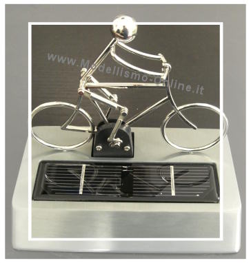 Bicicletta ad energia solare  - Clicca l'immagine per chiudere